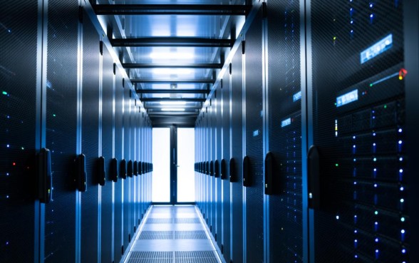 16岁不用银行卡能贷款吗