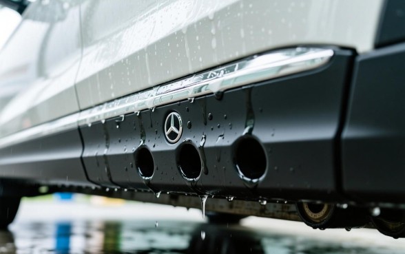 车门下边的三个小口子是什么标志