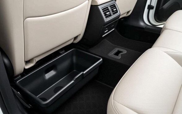 朗动前排座椅下面的口子是干嘛的