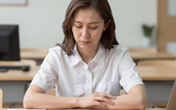 有哪些正规平台提供借钱客服，细致阐述五个快速下款无视征信的软件